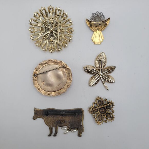 Estate Gold and Silver Brooch Collection - Picture 3 of 3